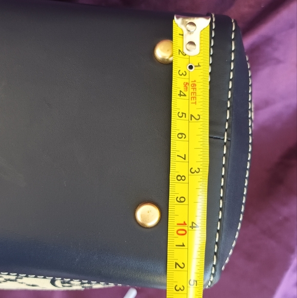 Tory Burch Navy and Cream Patterned Tote - Picture 14 of 16